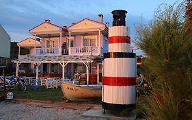 Cundavilla Hotel & Suites